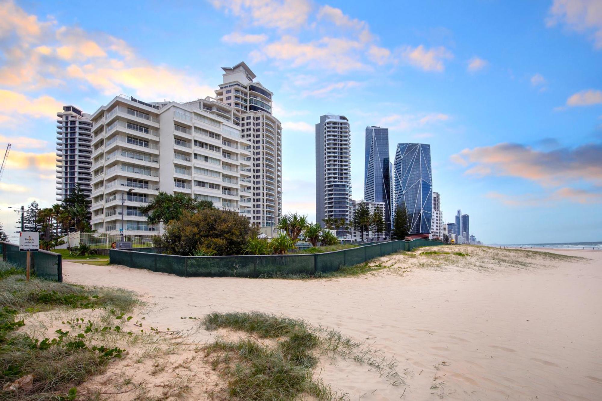 Viscount On The Beach Gold Coast Buitenkant foto